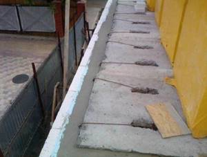 Кольцевой бетонный анкер с дополнительным креплением плит