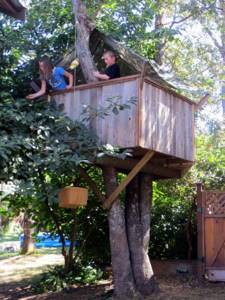 Дешевый дом на дереве своими руками- Инструкция