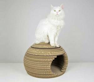 Домик и когтеточка из ковролина для кошки: Инструкция