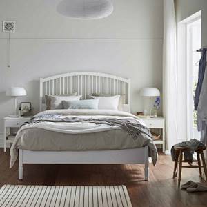 белая спальня в скандинавском стиле
