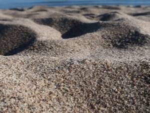 Как используется кварцевый песок в строительстве, промышленности, медицине и в быту в домашних условиях: Пошагово