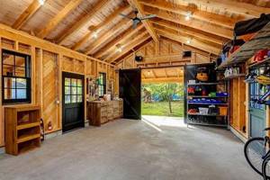 деревянный гараж