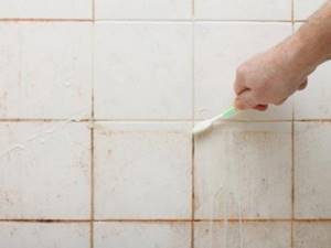 Как отбелить швы между плиткой в ванной своими руками