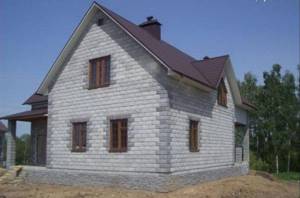 Дом из пеноблоков: строительство в завершающем этапе