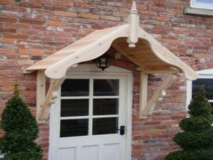 Как сделать деревянный навес над крыльцом частного дома и дачи своими руками? Виды