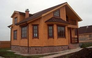 Фото деревянного блок-хауса с имитацией бревна, domvderevne.ru