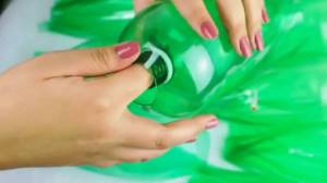 Как сделать метлу из пластиковых бутылок своими руками: Пошагово
