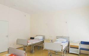 Тканевый потолок в больнице