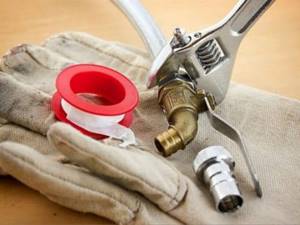 Как закрутить фум ленту или лен на водопроводной трубе- Инструкция