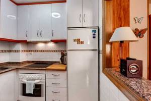 Какие виды дизайна кухни 8 метров квадратных в панельном доме? Обзор и Идеи
