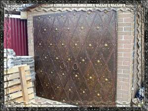 Кованые гаражные ворота под старину своими руками: откатные или распашные? Пошаговая инструкция