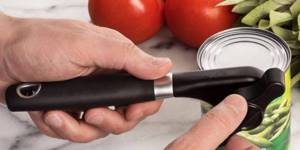 аксессуары для кухни: консервный нож