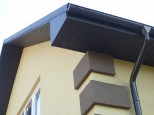 Обшивка свесов крыши, самые выгодные материалы для отделки карнизов крыши и способы: Инструкция