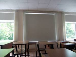 Шторы для школы – в класс, актовый зал, Фото