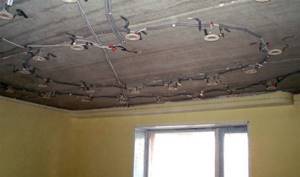 как расположить светильники на потолке