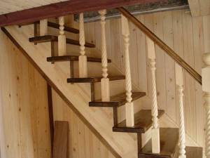 Устройство лестницы в частном доме – особенности, изготовление своими руками